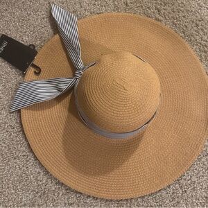 Jones New York Tan and Black Wide-Brimmed Hat